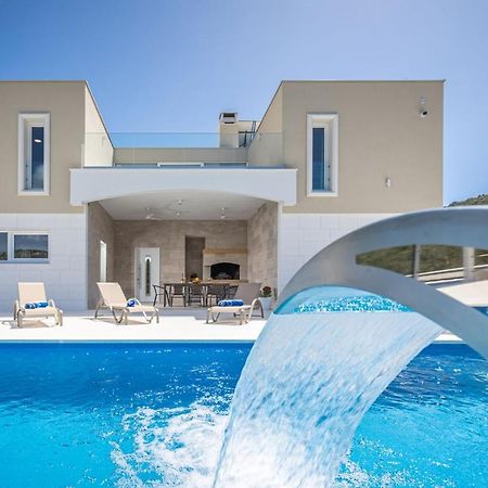 Villa Hileja Marina Buitenkant foto