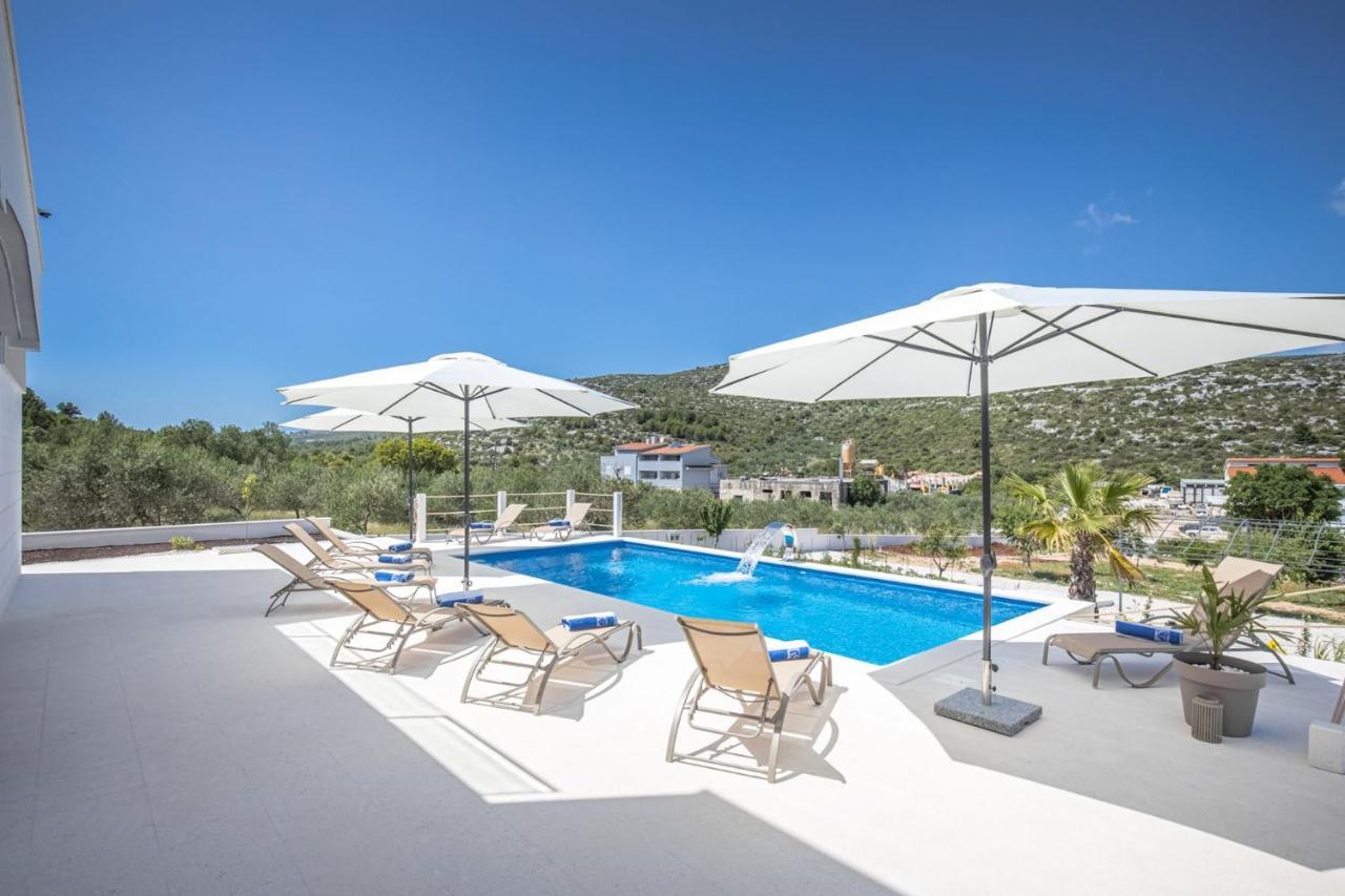 Villa Hileja Marina Buitenkant foto