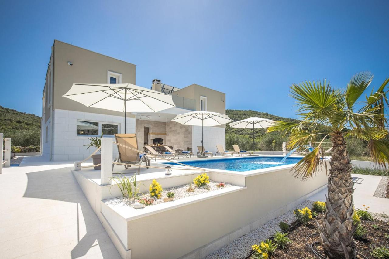 Villa Hileja Marina Buitenkant foto