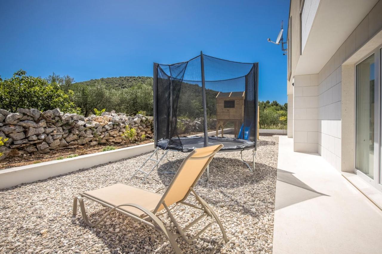 Villa Hileja Marina Buitenkant foto