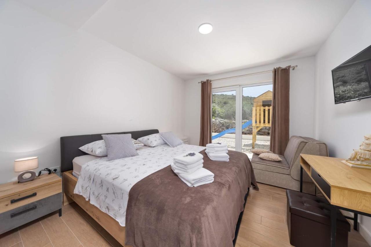 Villa Hileja Marina Buitenkant foto