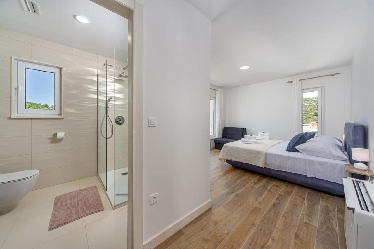 Villa Hileja Marina Buitenkant foto